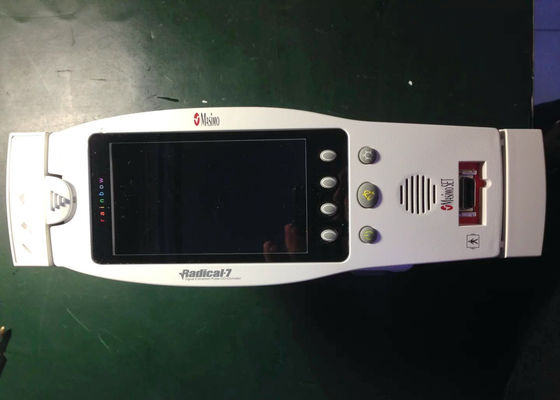 Masimo Radical 7 utilise des oxymètres de pouls pour les soins à domicile à l' hôpital
