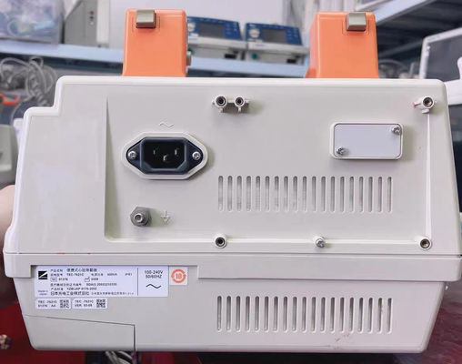 Le service et la réparation du défibrillateur TEC-7621C NIHON KOHDEN