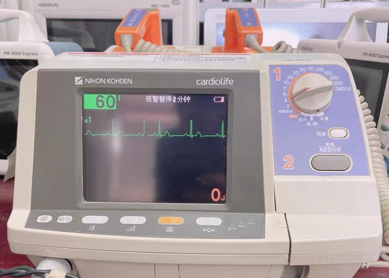 Le service et la réparation du défibrillateur TEC-7621C NIHON KOHDEN