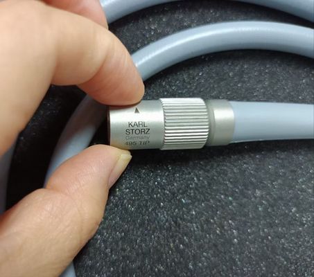 KARL STORZ Feu endoscopique, source de lumière froide, modèle 495TIP
