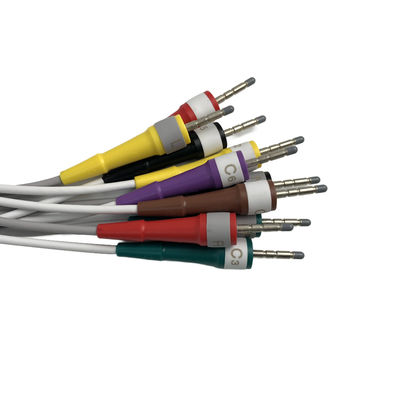 Le câble électrocardiogramme du patient